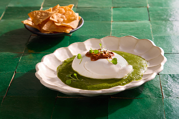 Burrata en Salsa Verde 1 Nixtaco 2 small