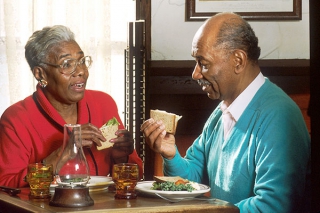 Colleges and Universities can Feed Senior Citizens&#039; Desire for Dining Choices and Educational Experiences